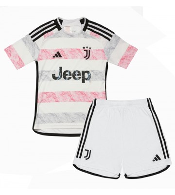 Juventus Replika Babytøj Udebanesæt Børn 2023-24 Kortærmet (+ Korte bukser)